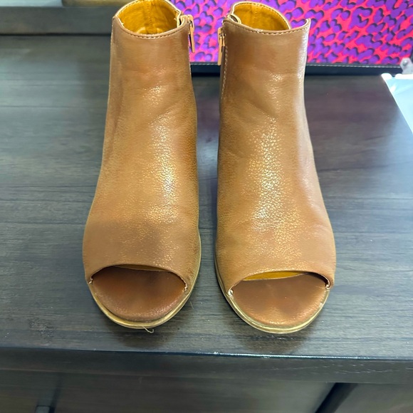 Lucky Brand Britte Sandal - Kids' - Picture 2 of 3